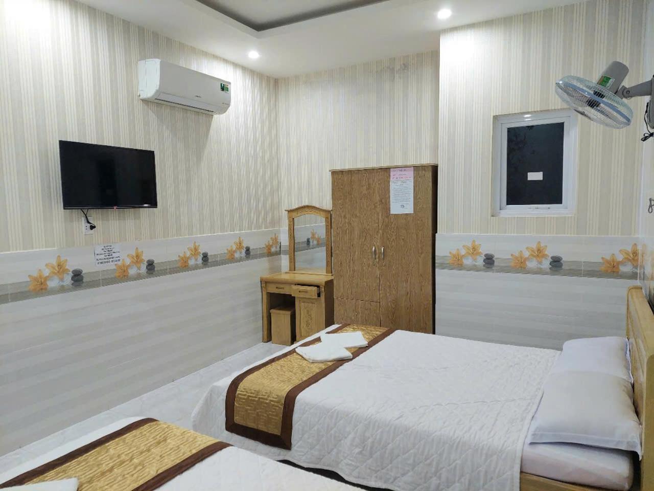 Motel Thuy Tien Vung Tau Exteriör bild