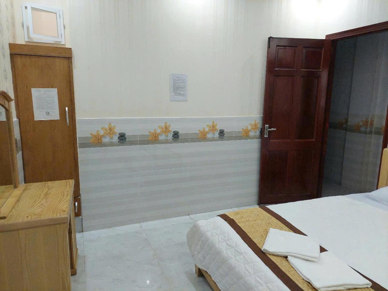 Motel Thuy Tien Vung Tau Exteriör bild