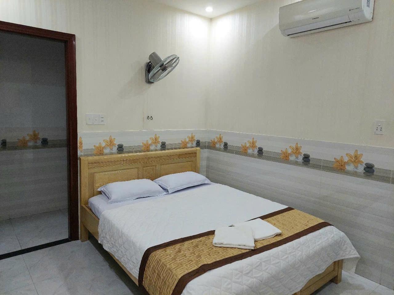 Motel Thuy Tien Vung Tau Exteriör bild