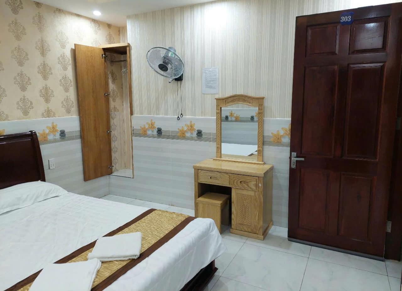 Motel Thuy Tien Vung Tau Exteriör bild