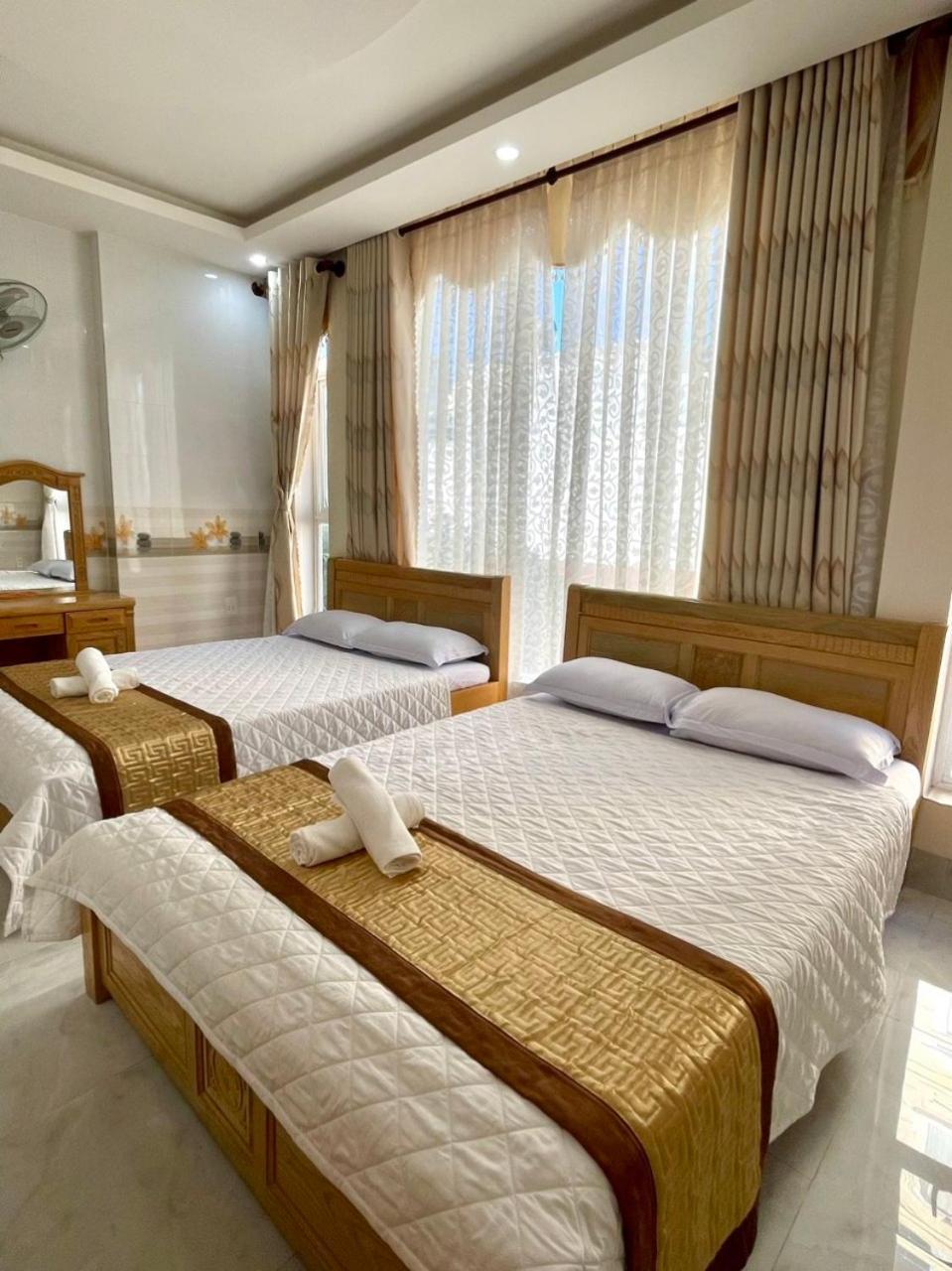 Motel Thuy Tien Vung Tau Exteriör bild